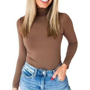 4021. Brown Long Sleeve Turtleneck Top